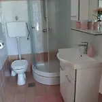 Ana Apartmán *