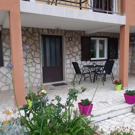 Apartment Ana *
