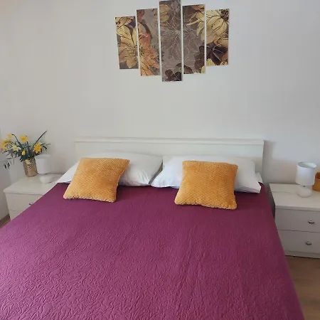 Ana Apartment Cres
