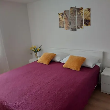 Ana Apartment Cres