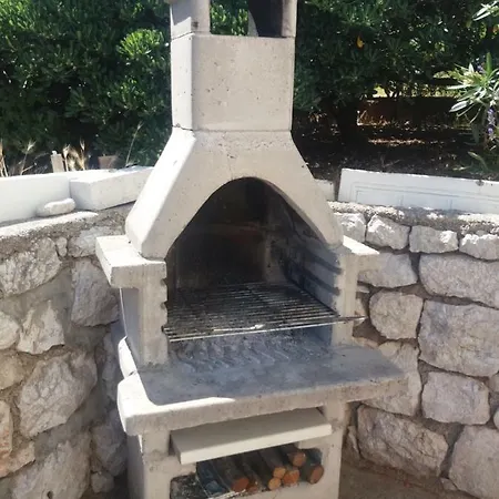 Ana Apartment Cres
