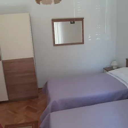 Apartment Ana *