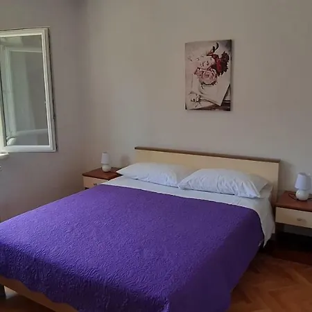 Ana Apartment Cres
